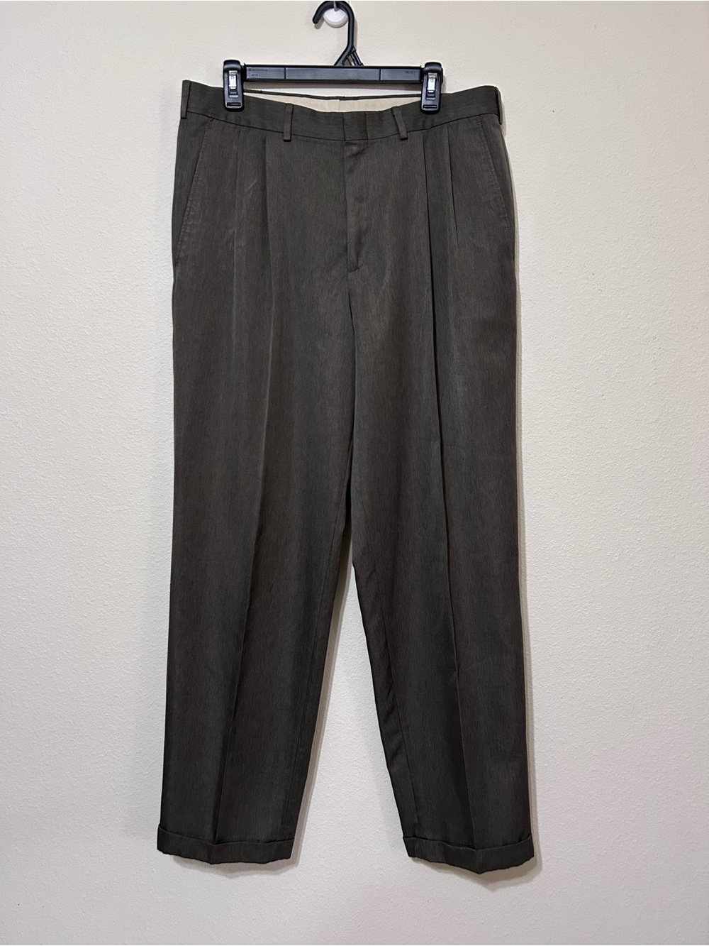 Farah Mens 34x32 Gray Pleated Front Cuffed Hem Dress Pants Trousers - Picture 8 of 8